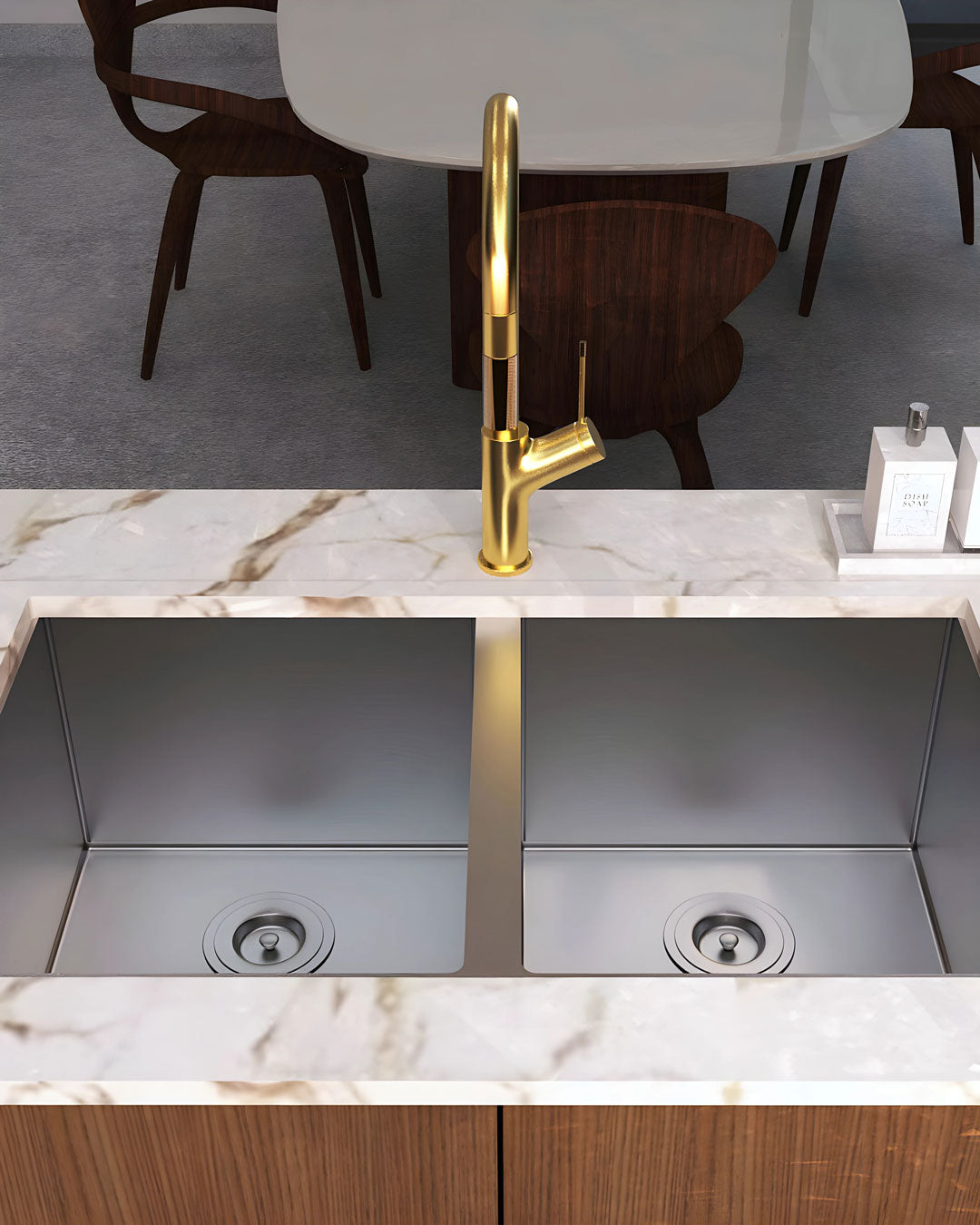 DAX Single Handle Pull Out Kitchen Faucet (DAX-8020011)