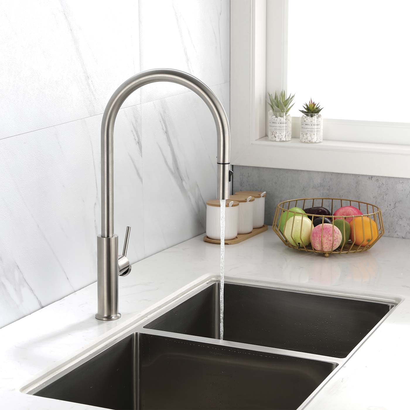 Grifo monomando para cocina DAX con acabado en negro mate (DAX-8050058-BL)