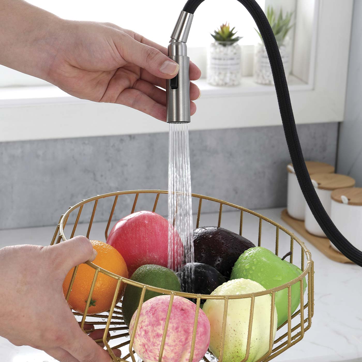 Grifo monomando para cocina DAX con acabado en negro mate (DAX-8050058-BL)