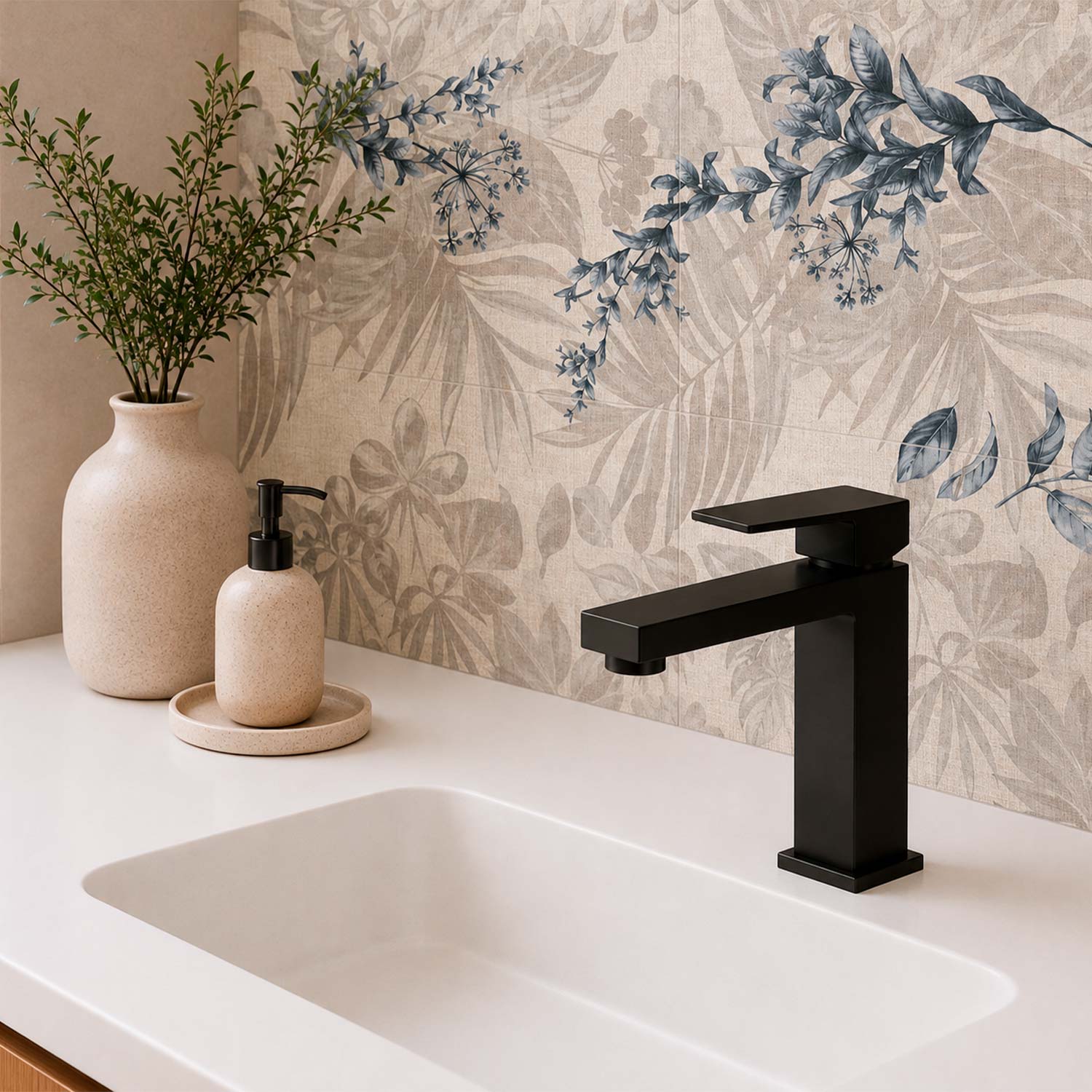 DAX Roma Single Handle Bathroom Faucet