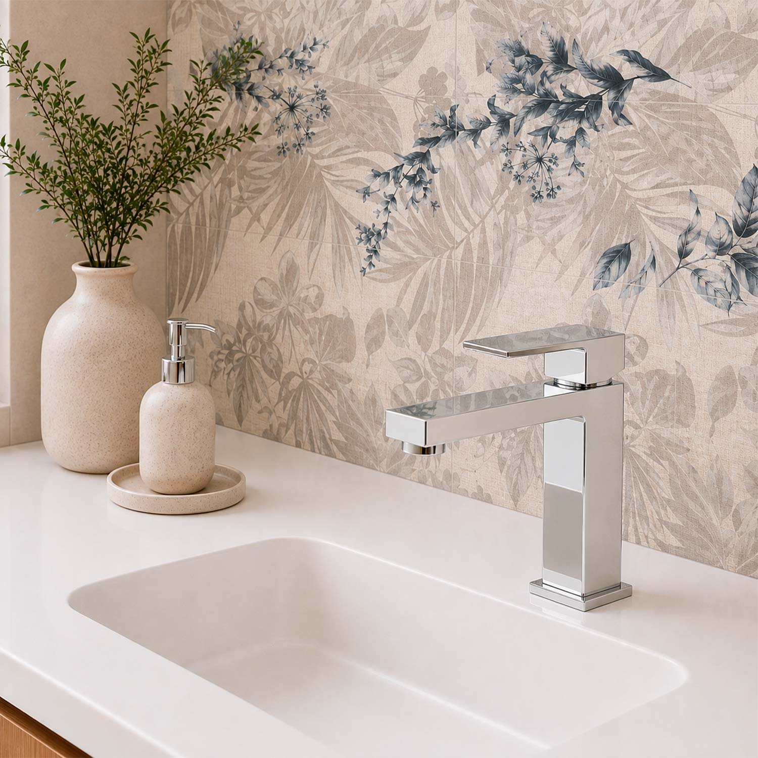 DAX Roma Single Handle Bathroom Faucet