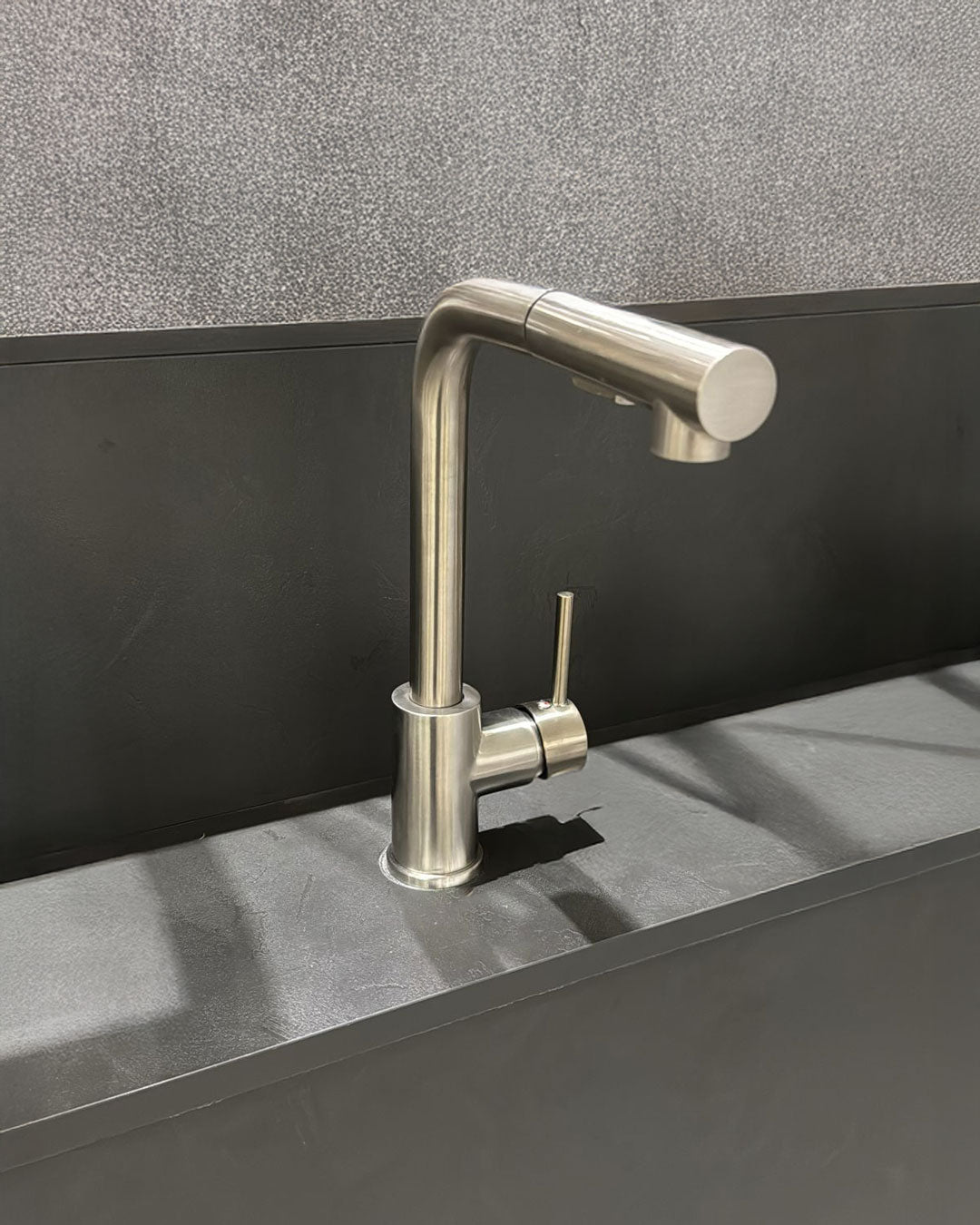 DAX Single Handle Pull Out Kitchen Faucet Brushed Nickel Finish (DAX-8213-BN)
