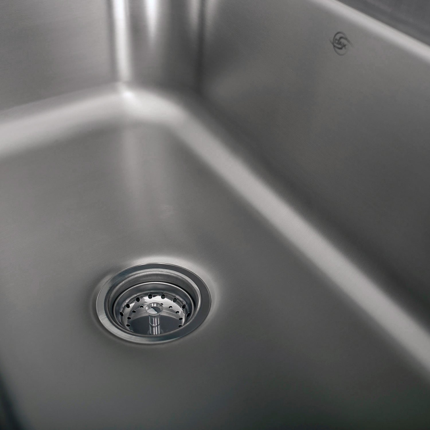 DAX Single Bowl Undermount Kitchen Sink, 18 Gauge Stainless Steel, Brushed Finish. Order now at www.daxib.com