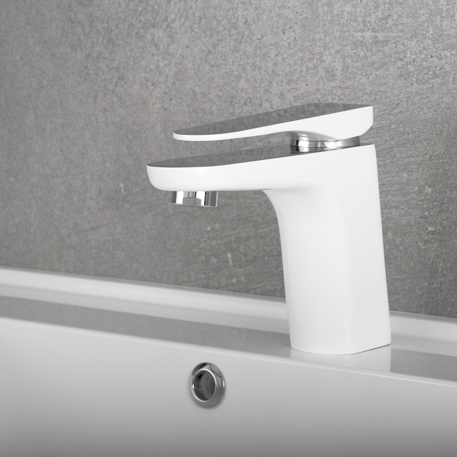 DAX Single Handle Bathroom Faucet, Brass Body, Brushed Finish, 6-7/8 x 5-5/16 Inches (DAX-805A-CW)