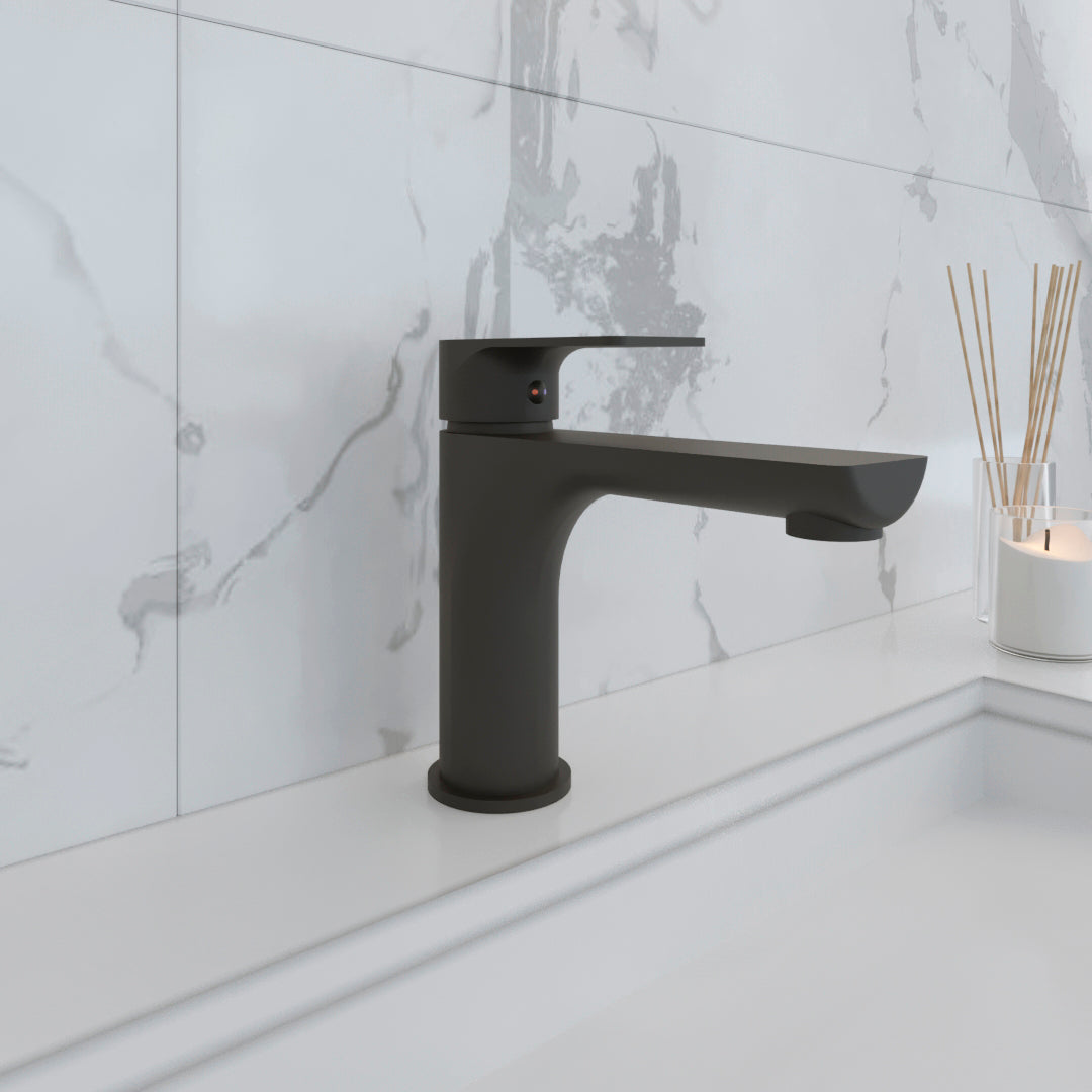DAX Single Handle Bathroom Faucet (DAX-8108A)