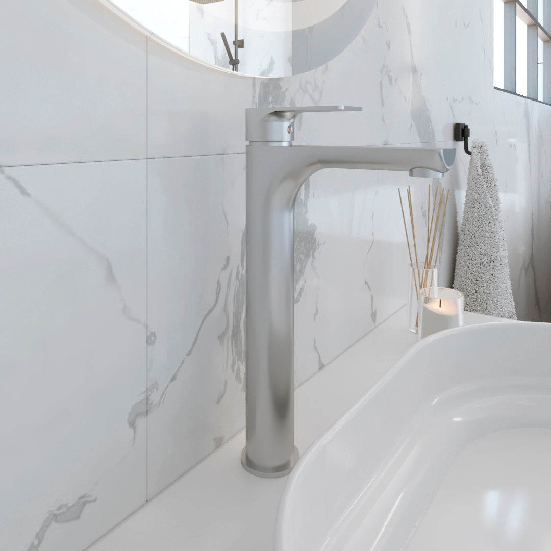 DAX Single Handle Bathroom Faucet (DAX-8108B)