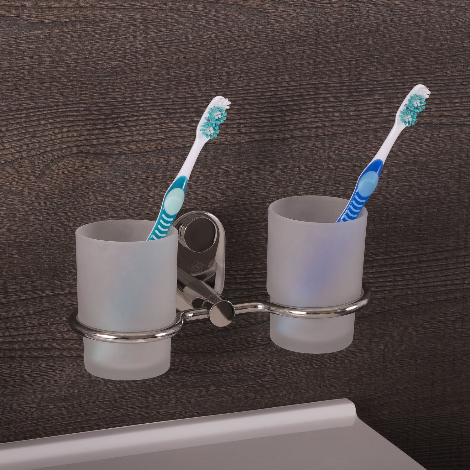 DAX - Soporte para cepillo de dientes de doble vaso para baño, acero inoxidable con vaso de vidrio, acabado satinado, 8-1/4 x 3-3/4 x 4-1/8 pulgadas (DAX-G0214-S)