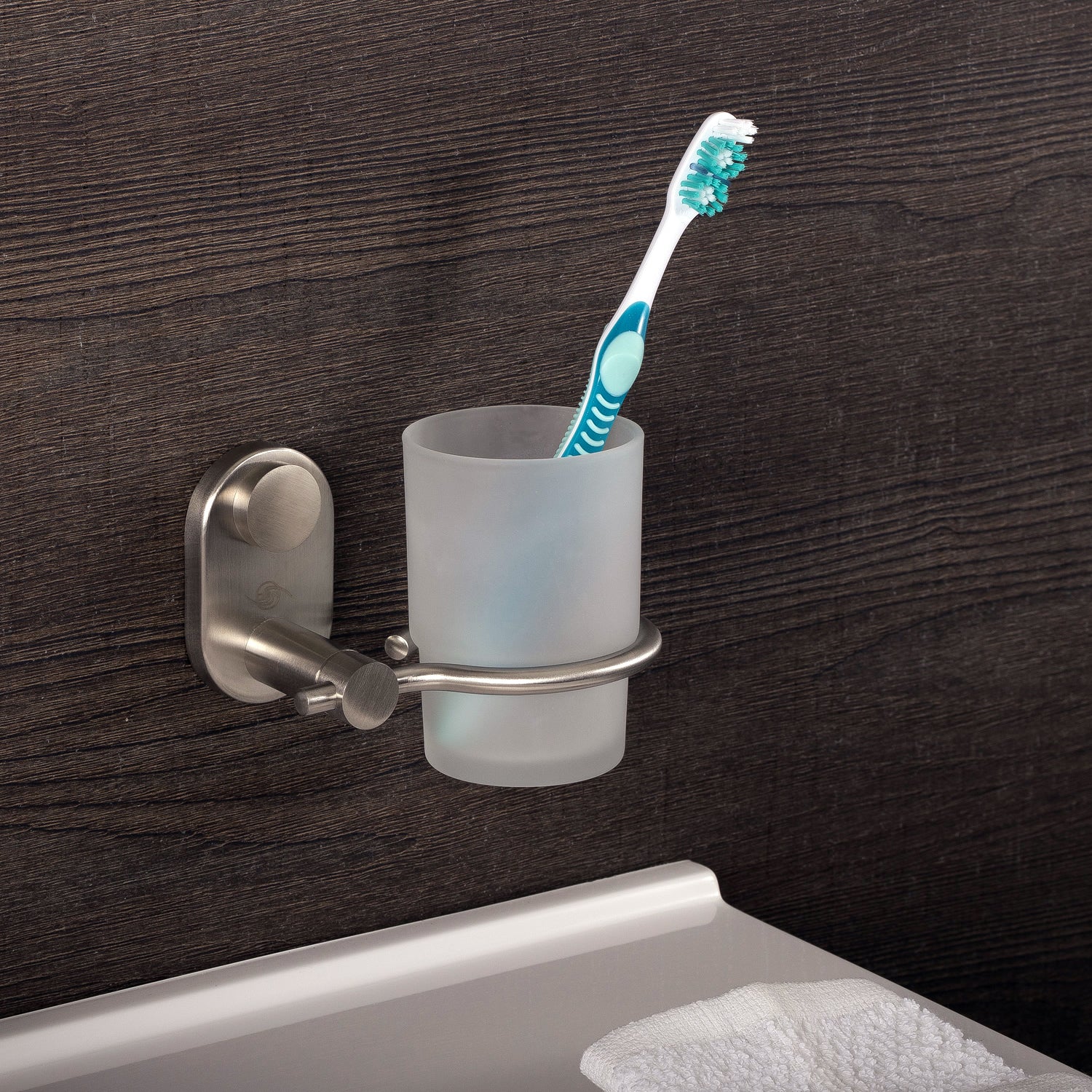 DAX - Soporte para cepillo de dientes de vaso individual para baño, acero inoxidable con vaso de vidrio, acabado pulido, 4-5/16 x 3-3/4 x 4-1/8 pulgadas (DAX-G0206-P)