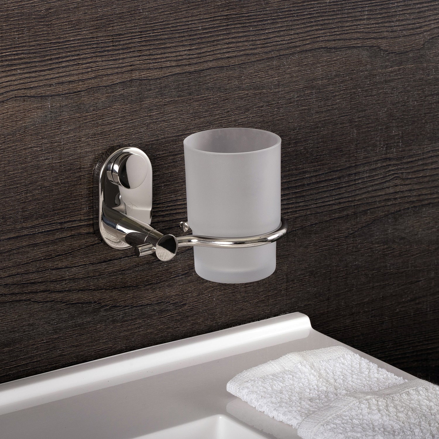 DAX - Soporte para cepillo de dientes de vaso individual para baño, montaje en pared de acero inoxidable con vaso de vidrio, acabado satinado, 4-5/16 x 3-3/4 x 4-1/8 pulgadas (DAX-G0206-S)