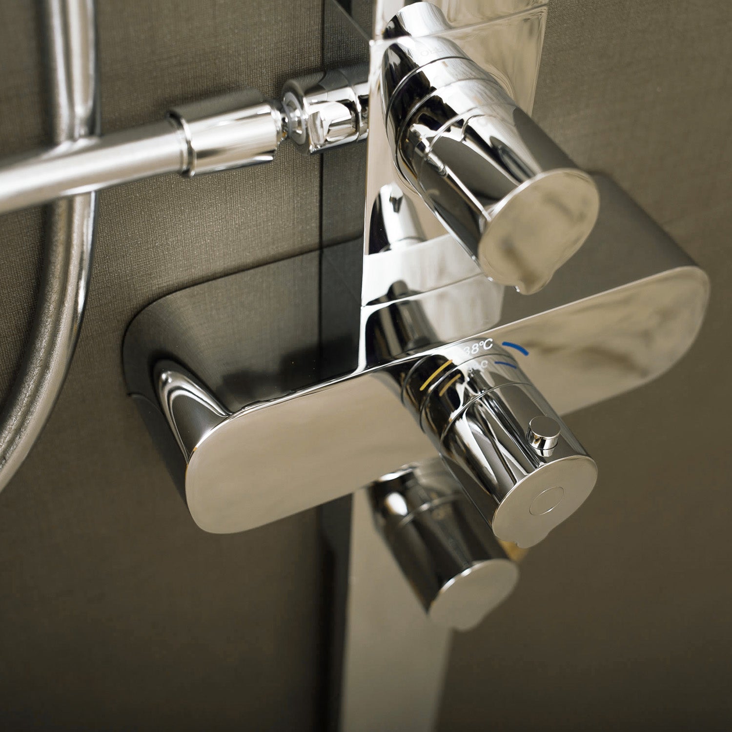 DAX Shower System with Round Rain Shower Head, 3 Nozzles, Hand Shower and Individual Controls, Wall Mount, Brass Body, Chrome Finish (DAX-FH8452-675)