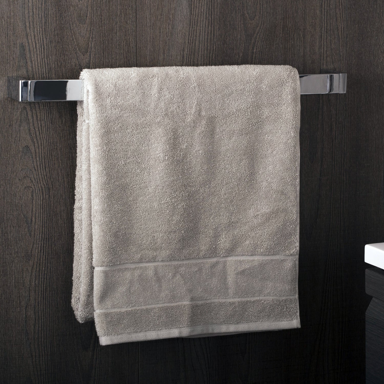 COSMIC Extreme Single Towel Bar, Wall Mount, Brass Body, Chrome Finish, 23-11/16 x 1-3/8 x 2-3/4 Inches (2530165)