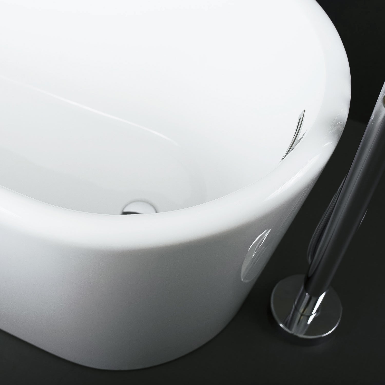 DAX Oval Freestanding High Gloss Acrylic Bathtub with Central Drain and Overflow, Stainless Steel Frame, 59-1/16 x 22-13/16 x 27-9/16 Inches (BT-8062)