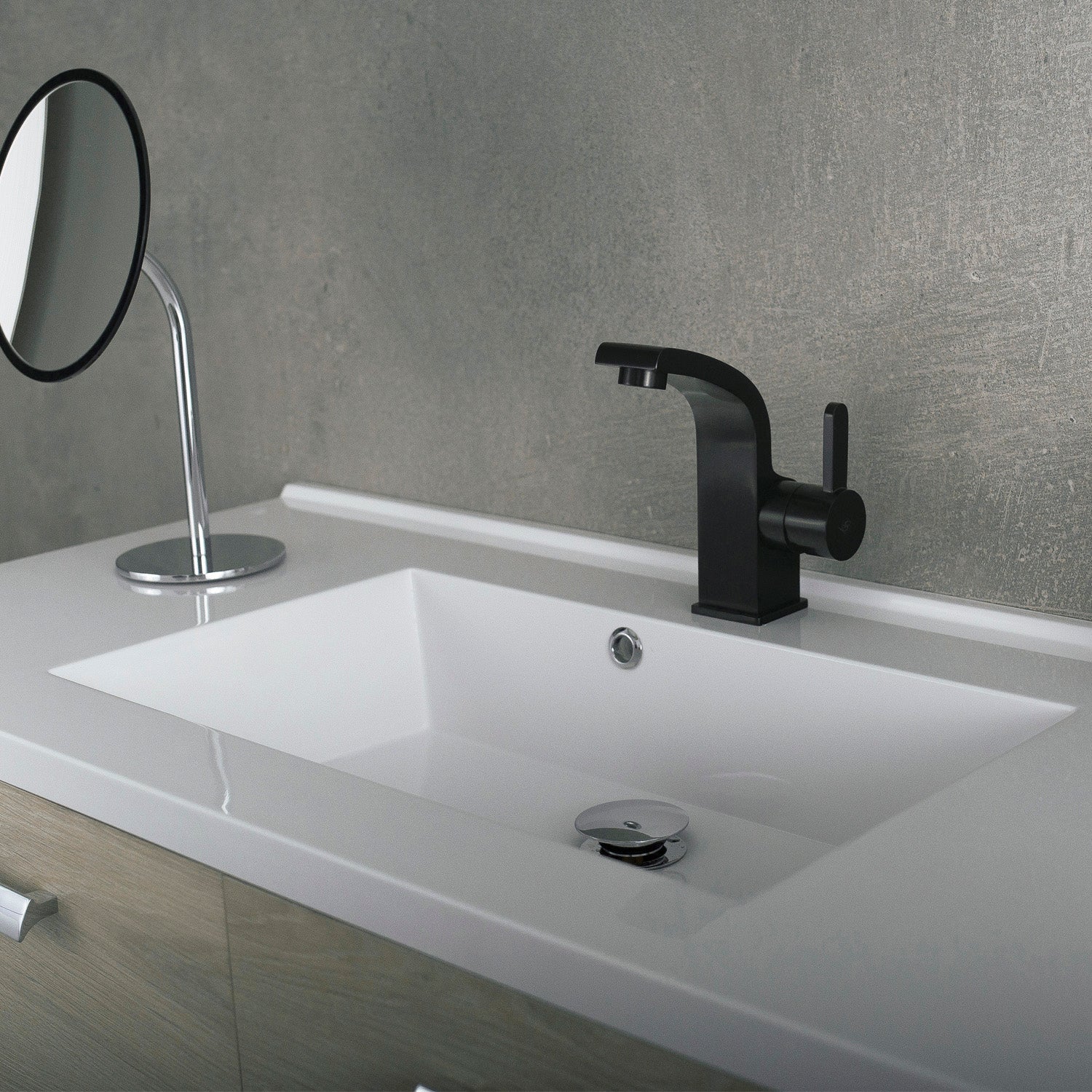 Grifo monomando para baño DAX, cuerpo de latón, acabado negro mate, 3-15/16 x 5-15/16 pulgadas (DAX-8260-BL)