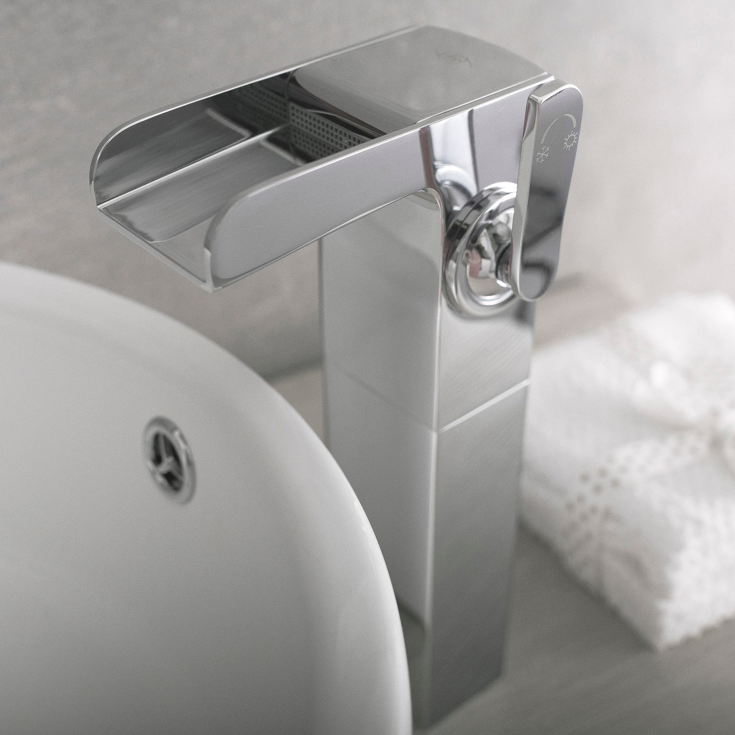 DAX Single Handle Waterfall Vessel Sink Faucet, Brass Body, Chrome Finish, 5-1/8 x 10-1/4 Inches (DAX-9825B)