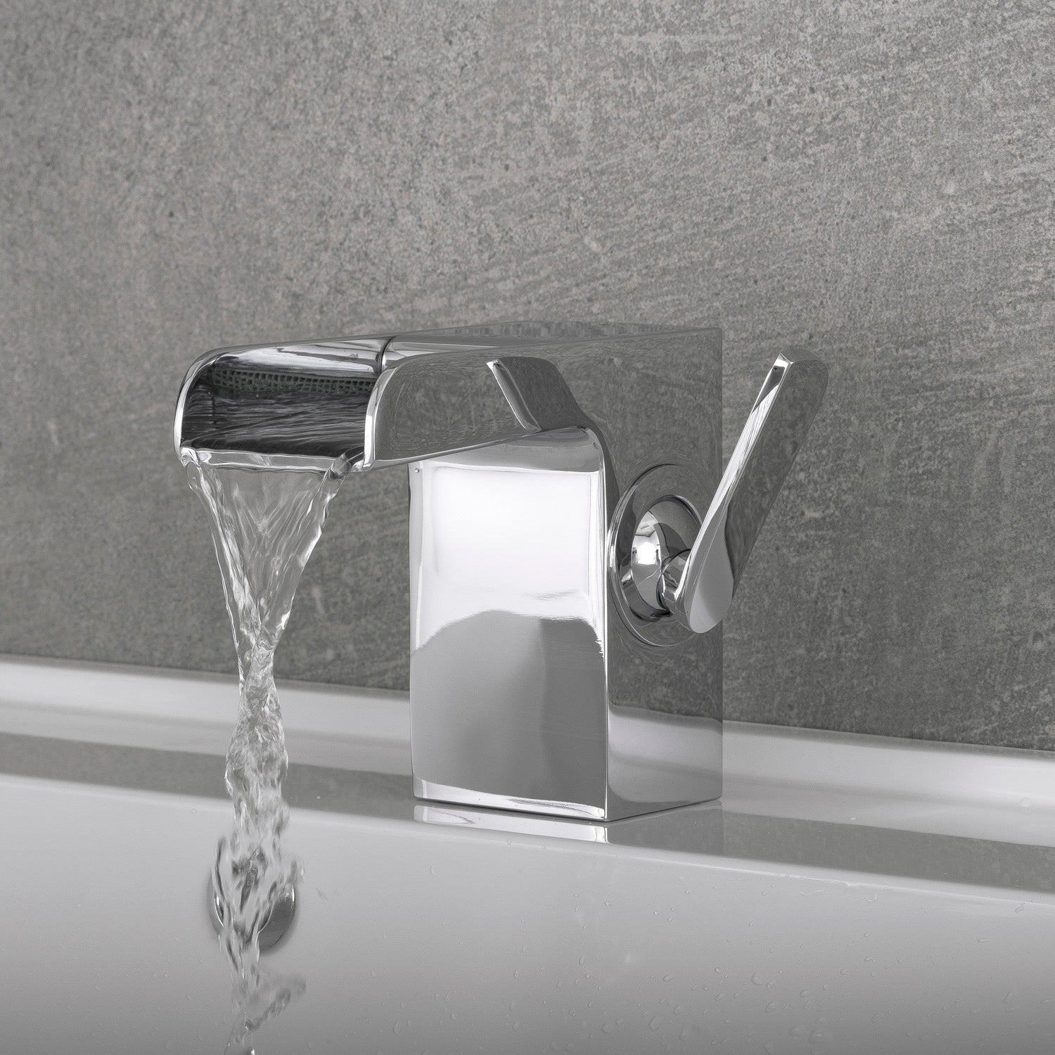 DAX llave monomando para baño con cascada, cuerpo de latón, acabado cromado, 5-1/8 x 4-5/16 pulgadas (DAX-9825)