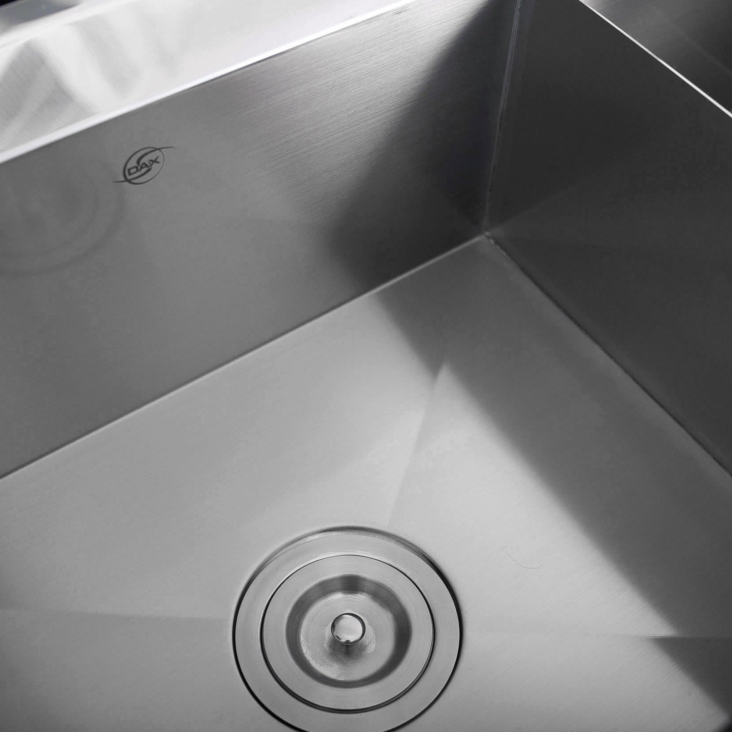 DAX Handmade 60/40 Double Bowl Undermount Kitchen Sink, 16 Gauge Stainless Steel, Brushed Finish, 33 x 18 x 9-1/2 Inches (DAX-SQ-3318A)