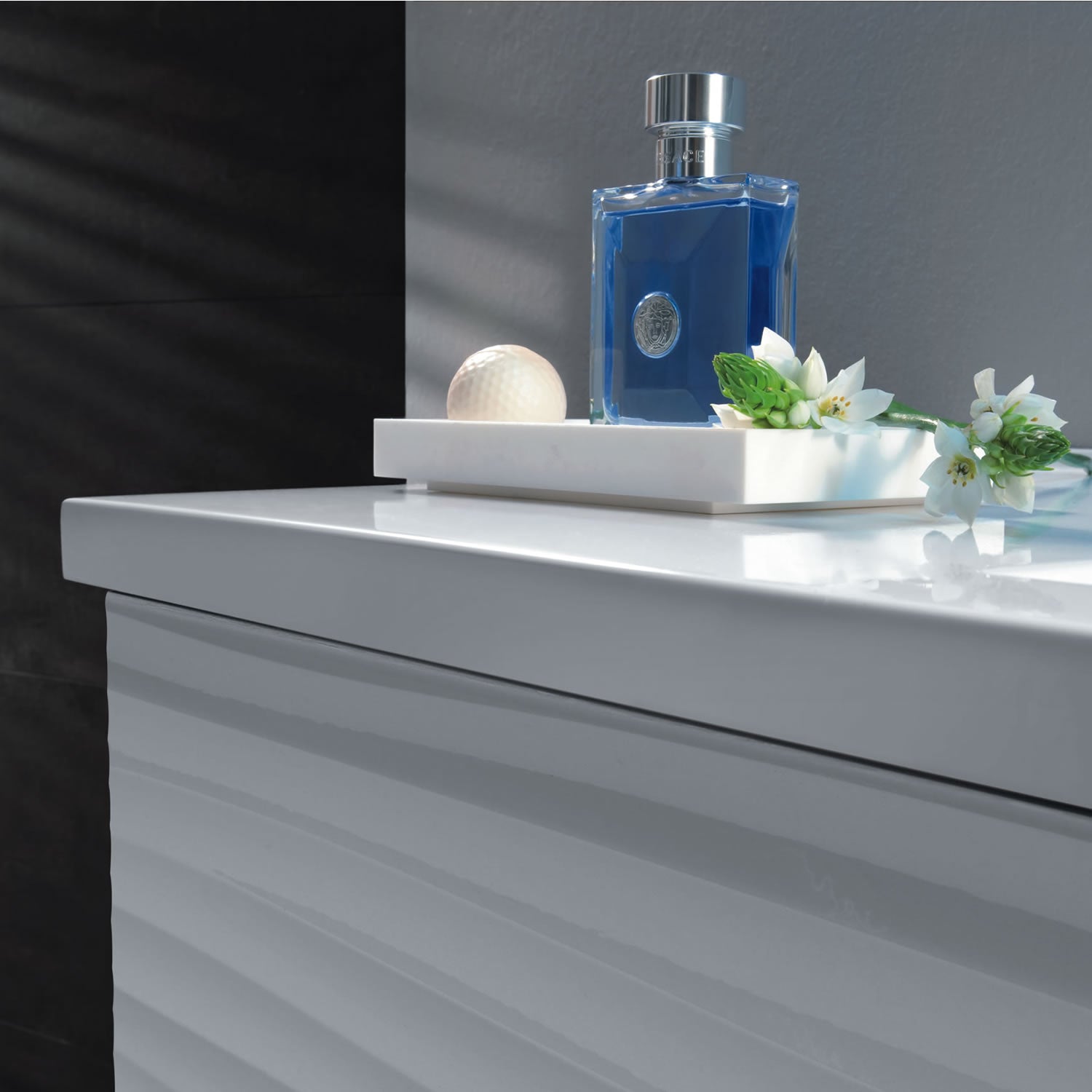24" Single Vanity, Wall Mount, 2 Drawers with Soft Close, Grey, Serie Dune by VALENZUELA
