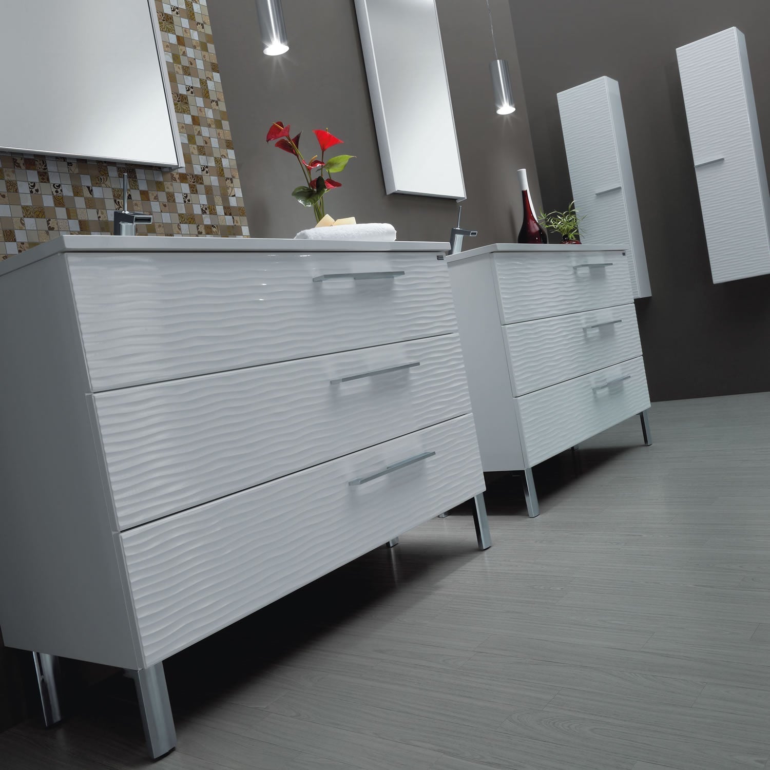 Single Vanity, Floor Mount, 3 Drawers with Soft Close, Serie Dune by VALENZUELA