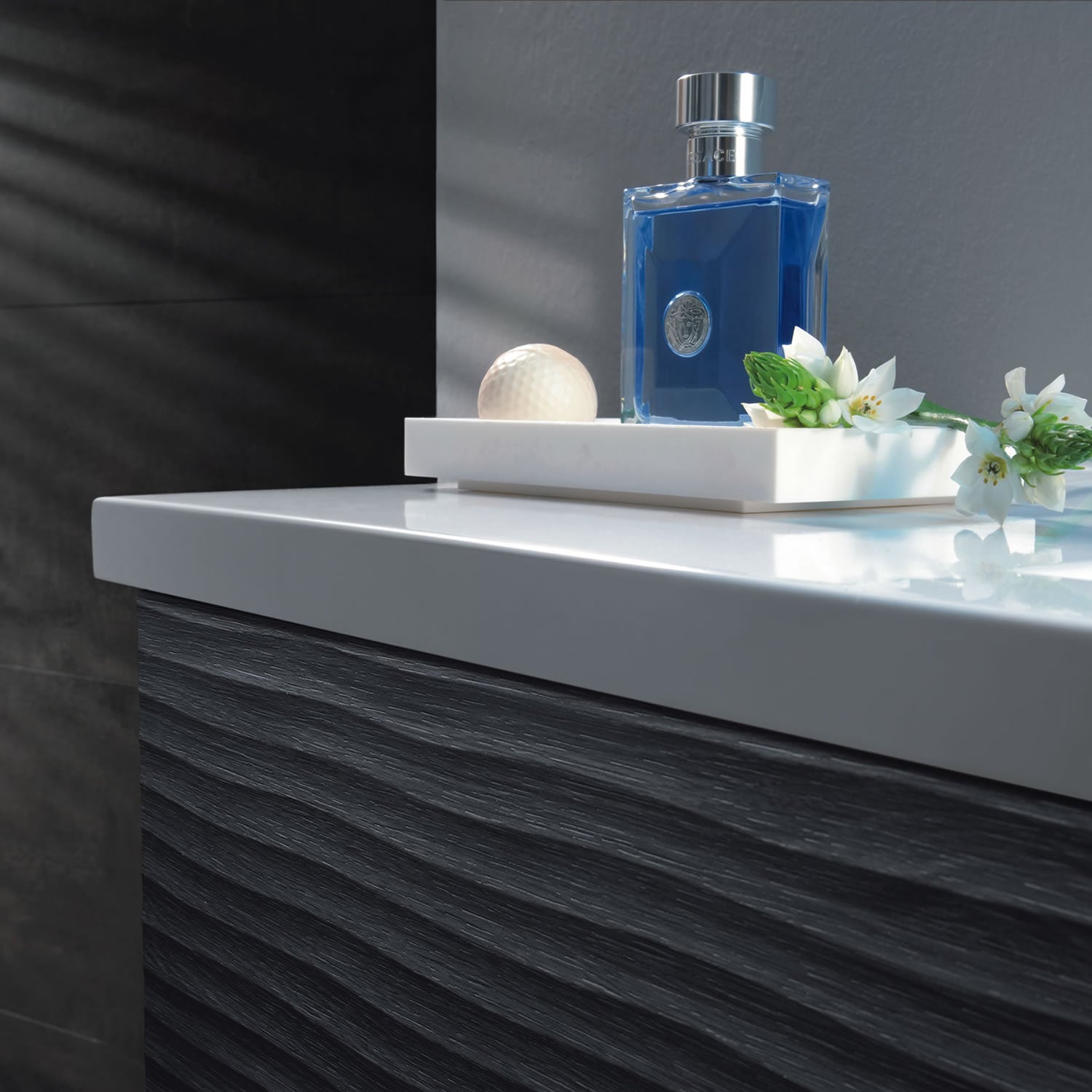Single Vanity, Floor Mount, 3 Drawers with Soft Close, Serie Dune by VALENZUELA