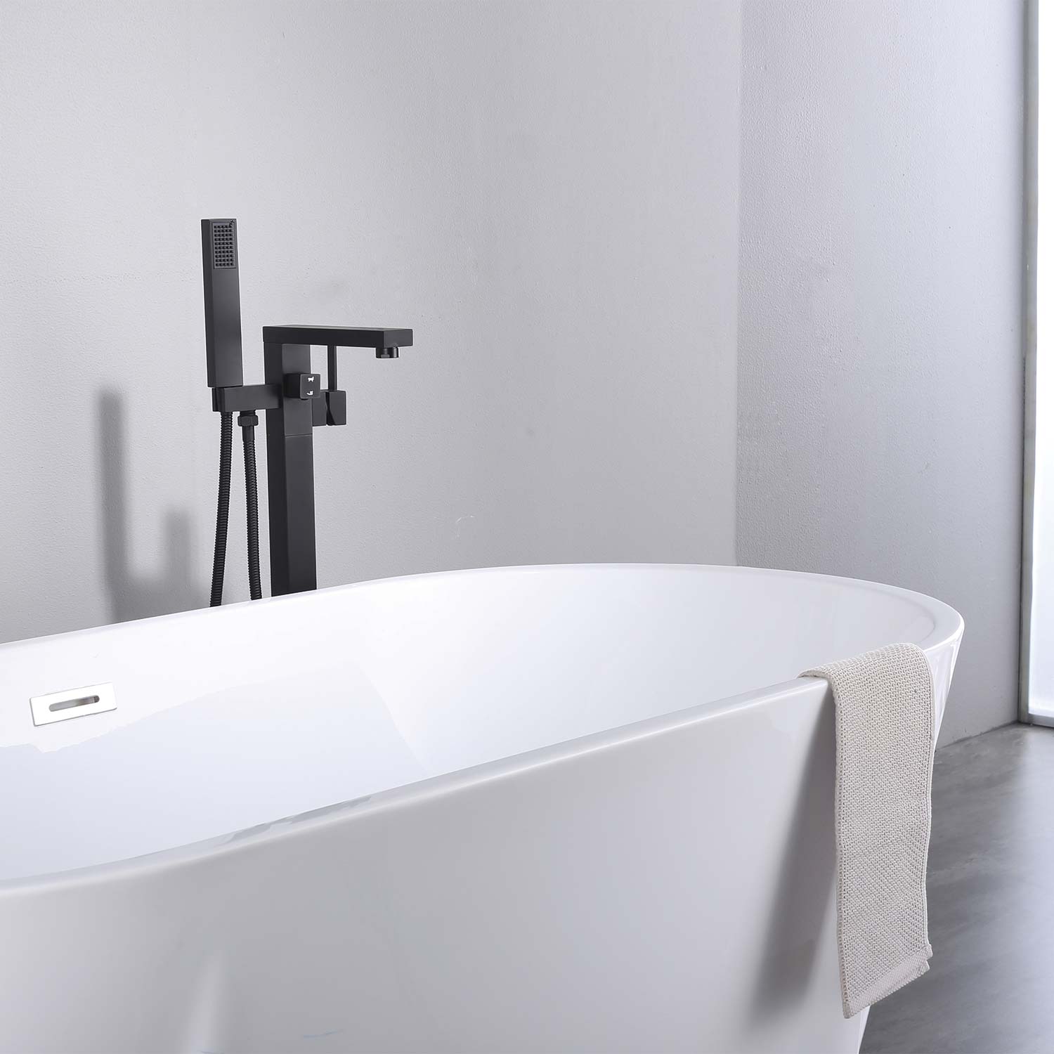 DAX Roma Freestanding Tub Filler with Hand Shower