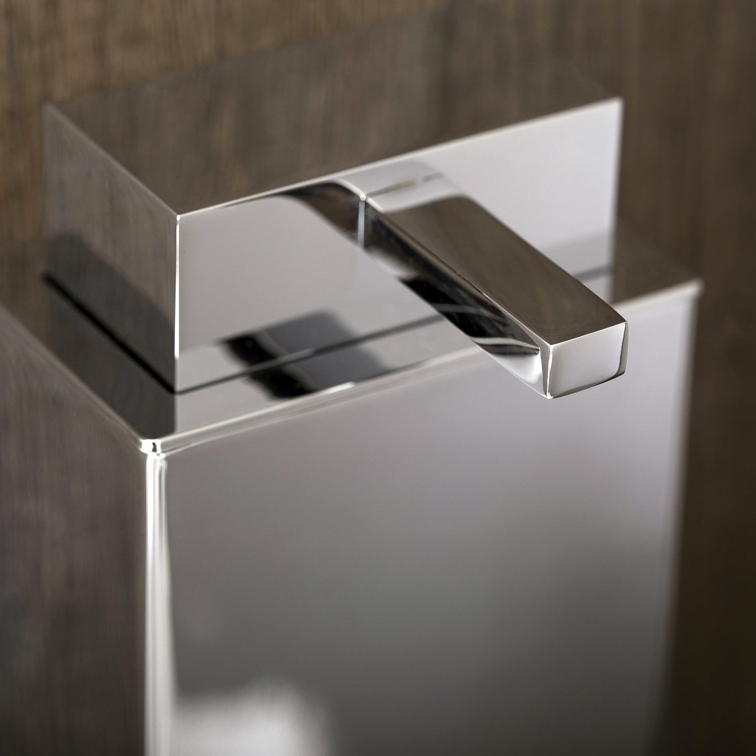 COSMIC Bathlife Soap Dispenser, Wall Mount, Brass Body, Chrome Finish, 2-7/16 x 7-3/16 x 4-3/16 Inches (2290105)