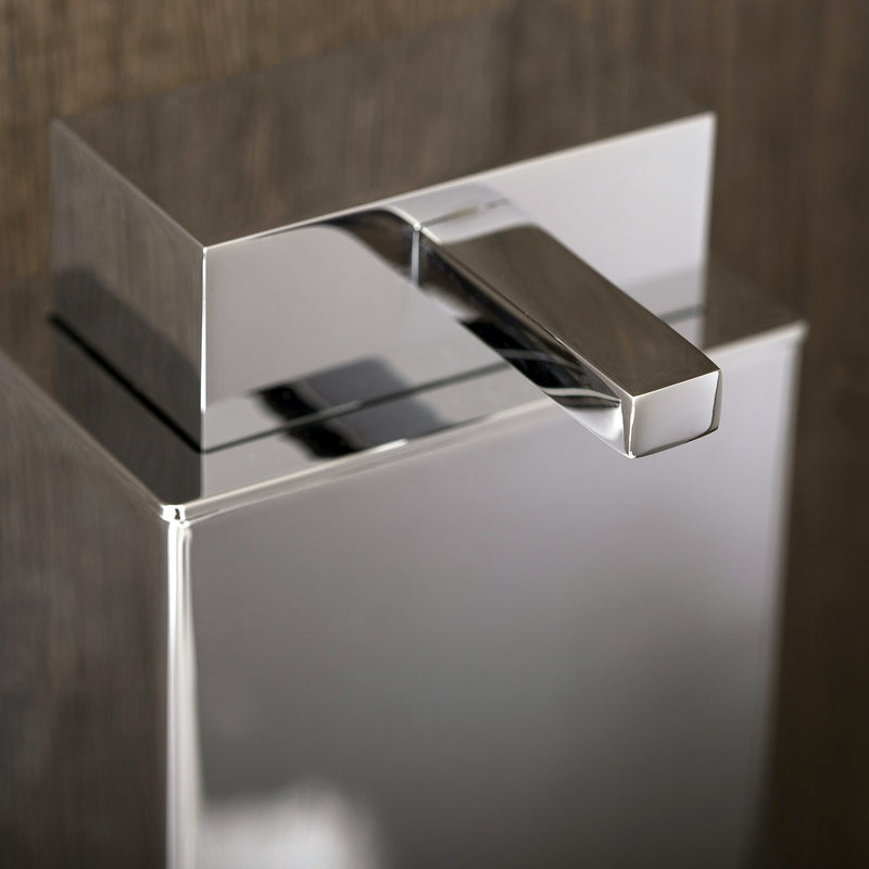Dispensador de jabón COSMIC Bathlife, montaje en pared, cuerpo de latón, acabado cromado, 2-7/16 x 7-3/16 x 4-3/16 pulgadas (2290105) 