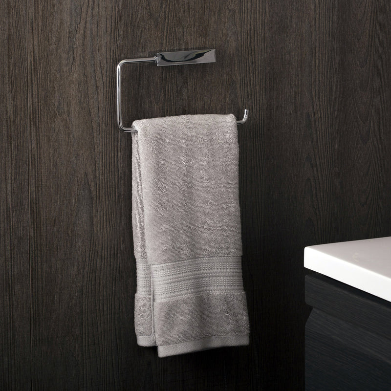 COSMIC Bathlife - Anillo para toalla, montaje en pared, cuerpo de latón, acabado cromado, 9-1/16 x 4-1/2 x 1-3/16 pulgadas (2290171) 
