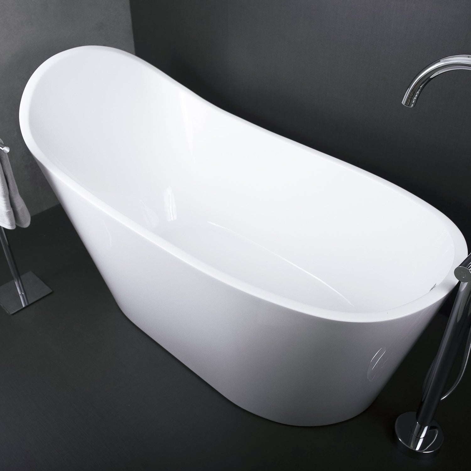 DAX Slipper Freestanding High Gloss Acrylic Bathtub with Central Drain and Overflow, Stainless Steel Frame, 66-15/16 x 35-1/16 x 31-1/2 Inches (BT-8089)