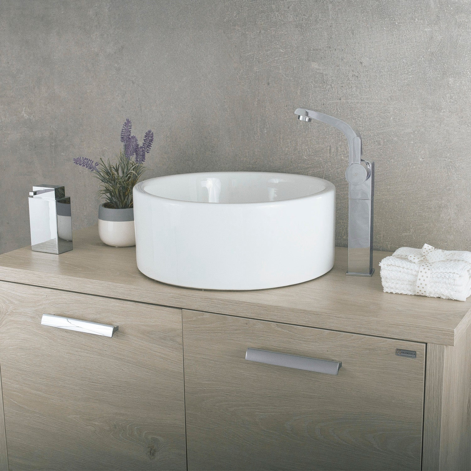 DAX Single Handle Vessel Sink Bathroom Faucet, Brass Body, Chrome Finish, 4-3/4 x 12-1/8 Inches (DAX-8220B-CR)