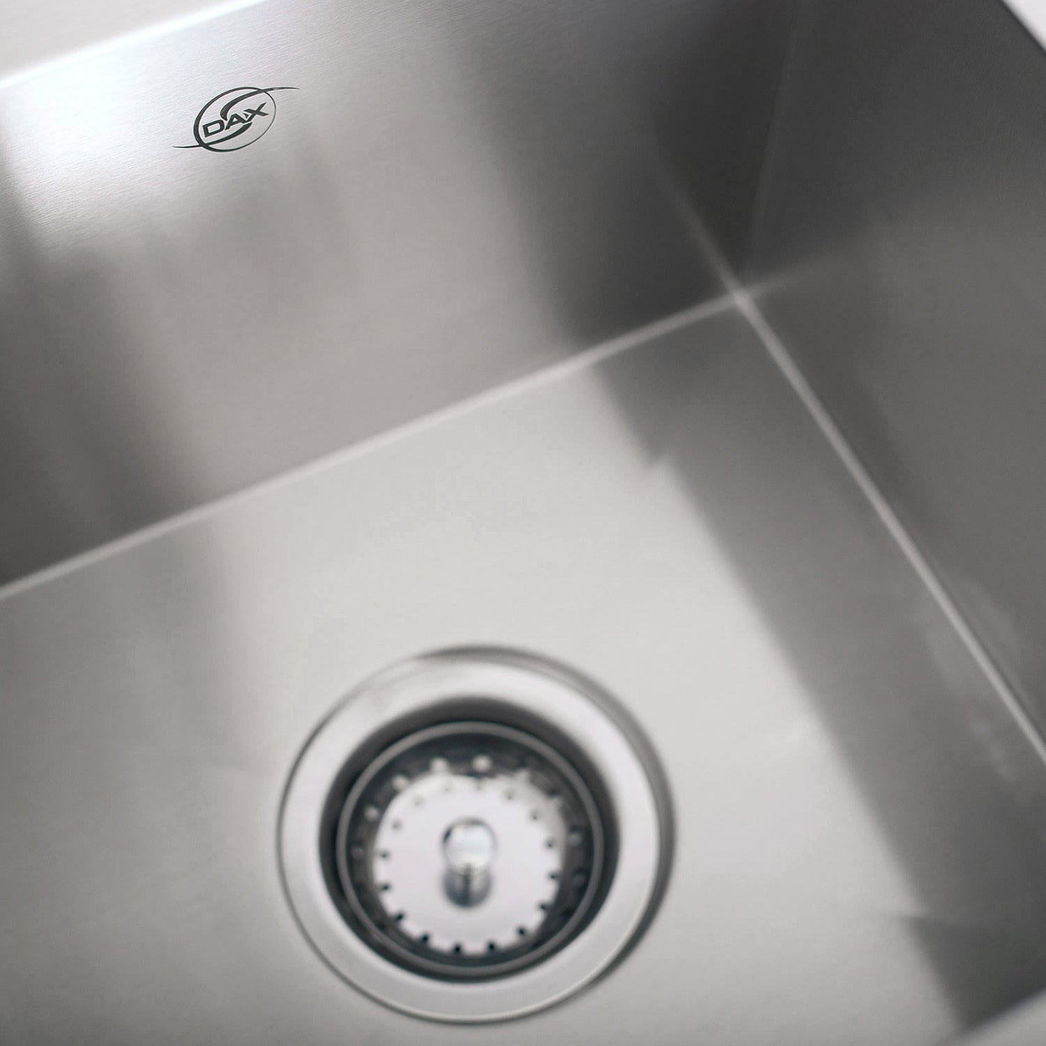 DAX Handmade Single Bowl Undermount Kitchen Sink, 16 Gauge Stainless Steel, Brushed Finish, 15 x 12-1/2 x 8 Inches (DAX-SQ-1512)